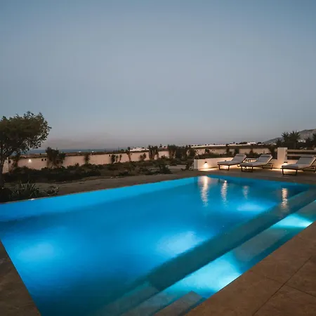 Villa Echo Fira (Santorini)