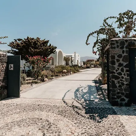 Echo * Fira (Santorini)