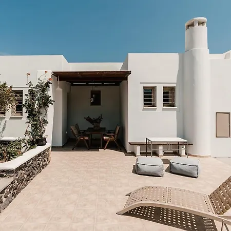 Echo Villa Fira (Santorini)
