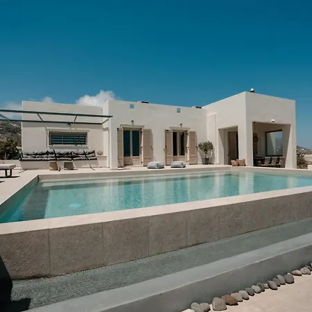 Echo Fira (Santorini)